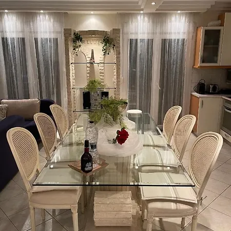 Apartmán Wohnung, Lux, Meerblick, Wifi, Klimaanlagen Agía Triada